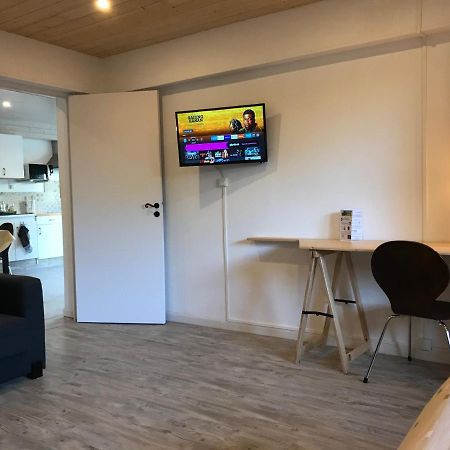 T2 rdc calme, idéalement placé, parking&jardin Issoire Esterno foto